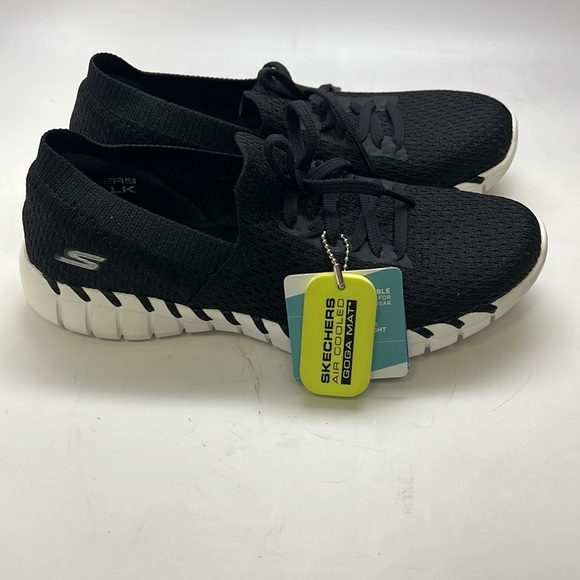 Skechers Women’s Go Walk Smart 2 Sneaker Size 6 Black/White - Picture 3 of 7